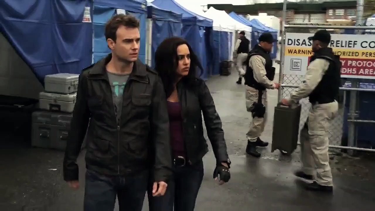 Sanctuary - Se3 - Ep20 - Into the Black HD Watch HD Deutsch