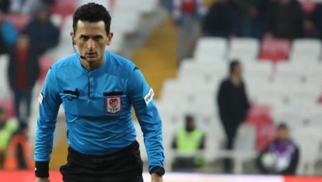 Herkes Galatasaray maçının hakemi Erkan Özdamar'ın dans ettiği anları konuşuyor! Tepkiler çığ gibi