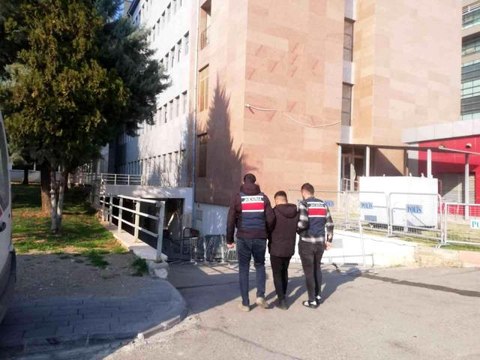 Gaziantep'te jandarma 9 günde 23 aranan şahsı yakaladı