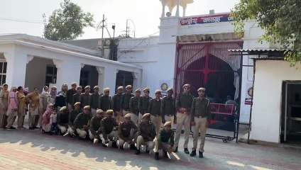 जेल कार्मिकों ने मनाया ब्लैक डे, वेतन विसंगति से रोष