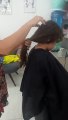 Garotinha de 4 anos que veio passar férias em Umuarama decide doar os cabelos para a Uopeccan