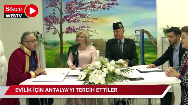 Antalya'da yılın son nikahı İskoç ve Rus çift için kıyıldı! Damat gayda çaldı gelin oynadı