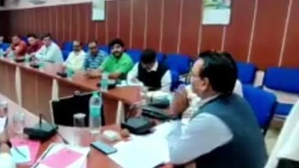 बड़वानी: कलेक्टर ने ली स्टेडिंग कमेटी की बैठक,चुनाव तैयारियों को लेकर दिये निर्देश