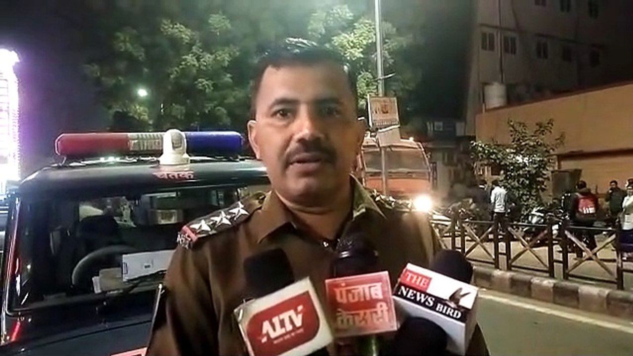 सरदारपुरा क्षेत्र में बहुमंजिला इमारत में लगी आग दमकल आने तत्परता दिखाते हुए पाया आग पर काबू