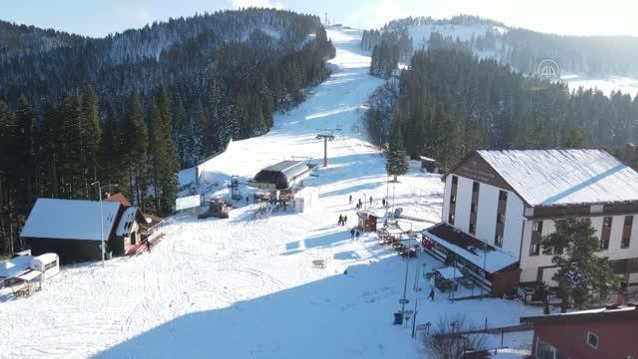 KASTAMONU - Hazırlıkları tamamlanan Ilgaz Dağı'nda kayakseverler kar bekliyor