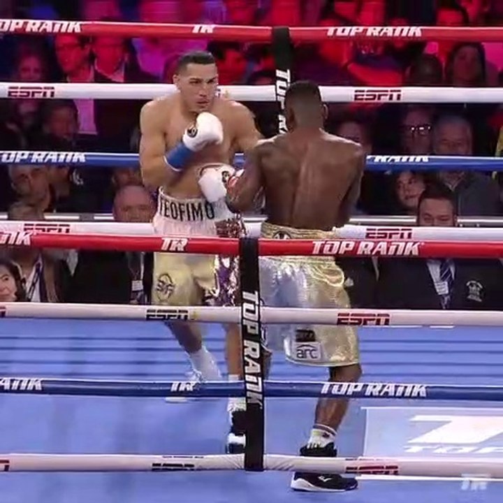 When Teofimo SPARKED Commey At The Garden