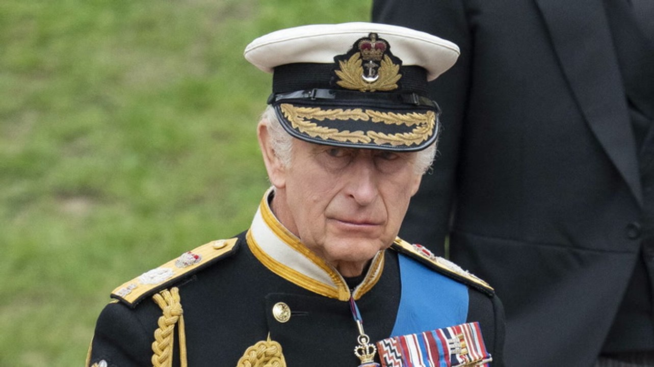 König Charles III. in Trauer: Er muss erneut Abschied nehmen