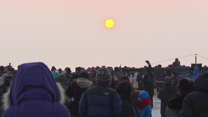 [날씨] 낮은 구름 사이로 '마지막 해넘이'...서울 17시 23분 / YTN