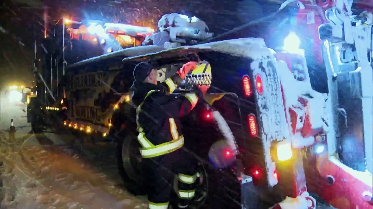 Highway Thru Hell - Se8 - Ep01 - Winter Strikes HD Watch