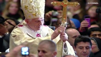 Скачать видео: Benedetto XVI, il primo Papa emerito, è morto all'età di 95 anni