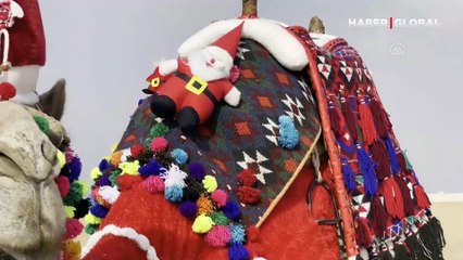 Deveye Noel Baba kıyafeti