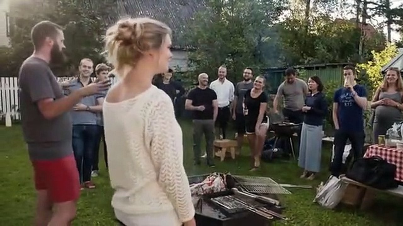 Connected - Se1 - Ep05 - Clouds HD Watch