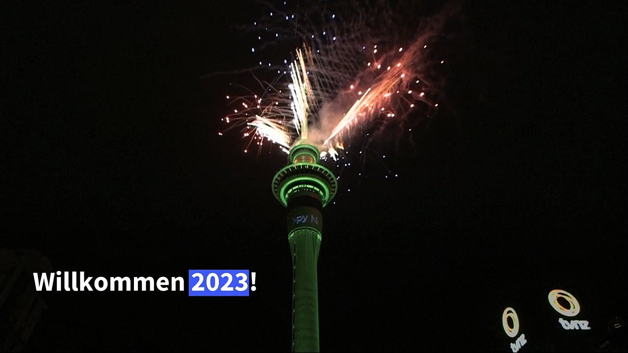 Neuseeland begrüßt 2023 mit Feuerwerk