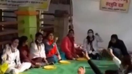 रायसेन: थाली में आधी रोटी रखकर जमकर बरसे संविदा स्वास्थ्य कर्मचारी, किया प्रदर्शन..