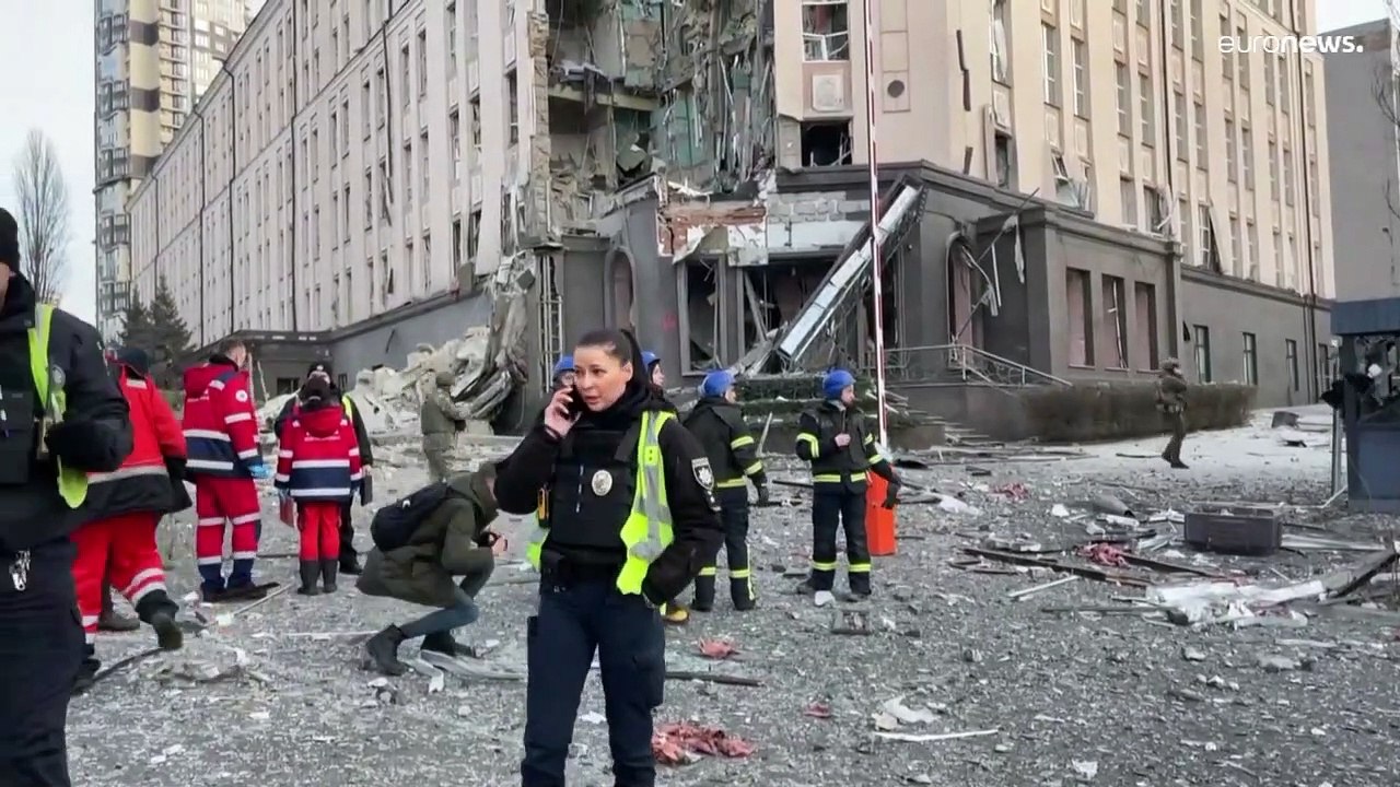 Россия обстреляла Киев и другие города Украины...