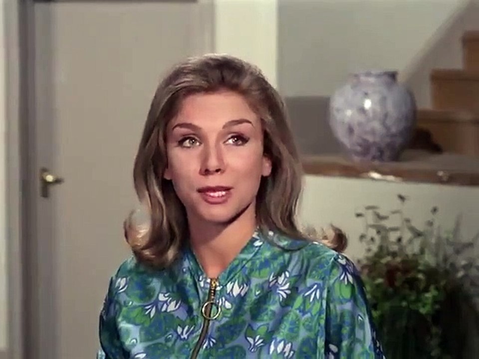 Man in a Suitcase - Se1 - Ep21 HD Watch