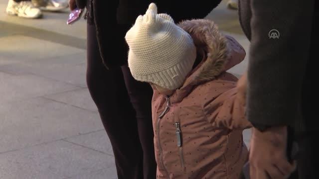 Şişli Belediyesinin Abdi İpekçi Meydanındaki yılbaşı programı