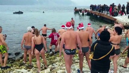Tuffo di Capodanno a Portonovo