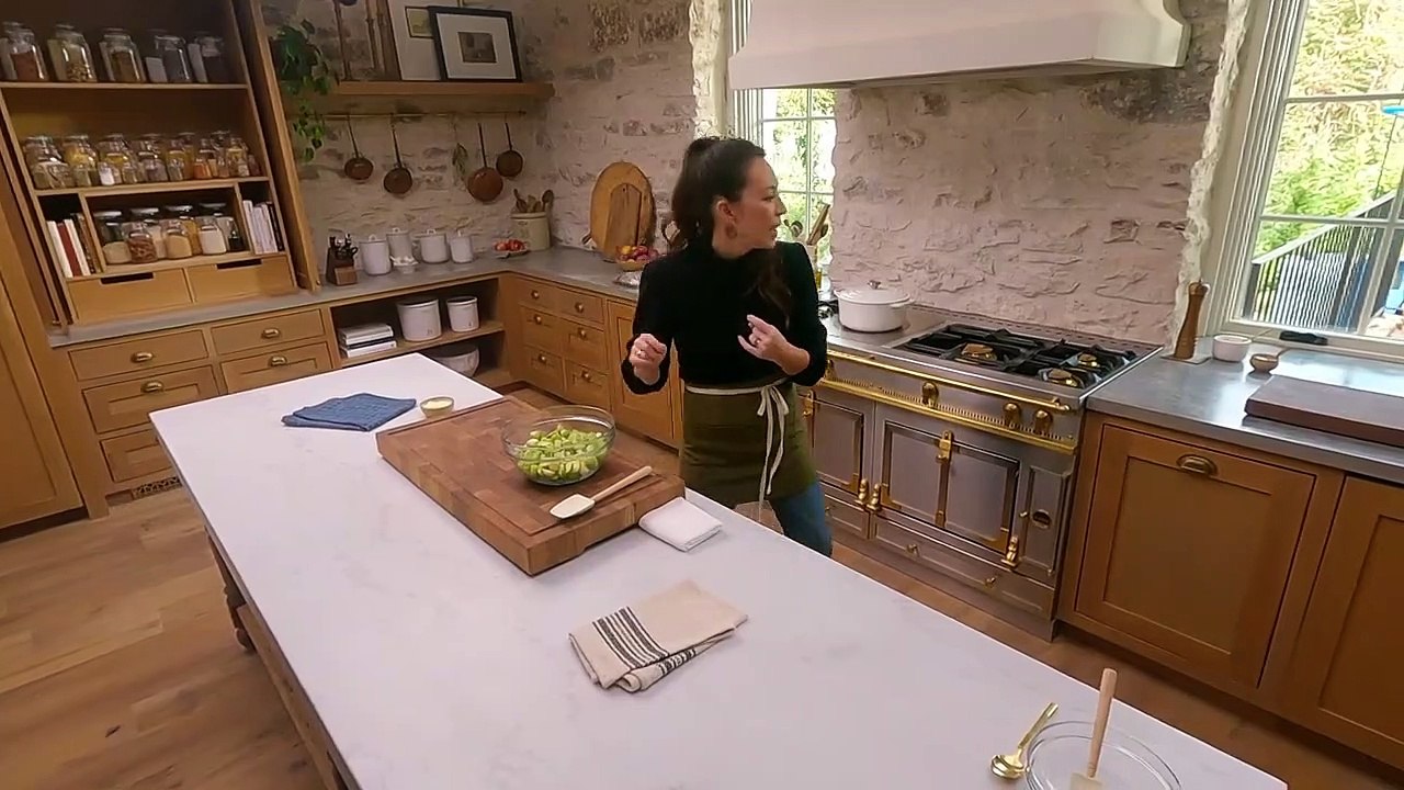 Magnolia Table with Joanna Gaines - Se2 - Ep03 - A Night In HD Watch