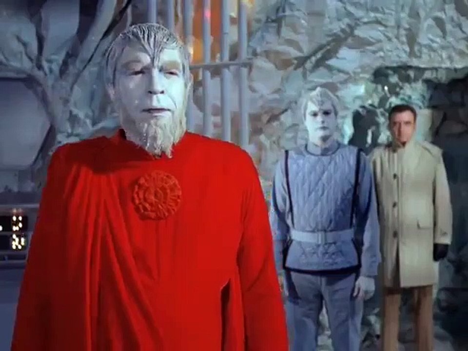 Voyage to the Bottom of the Sea - Se4 - Ep22 HD Watch