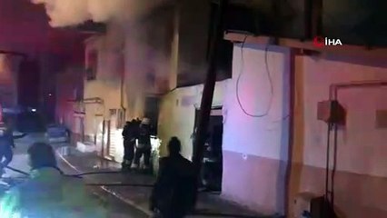 Soba yakmak isterken kendi evini yaktı