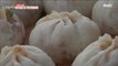 [Tasty] Chewy black pork hand dumpling made of glutinous rice flour , 생방송 오늘 저녁 230106