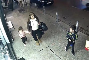 Anne-çocuk görünümlü hırsızlar telefoncu dükkanlarını mesken tuttu