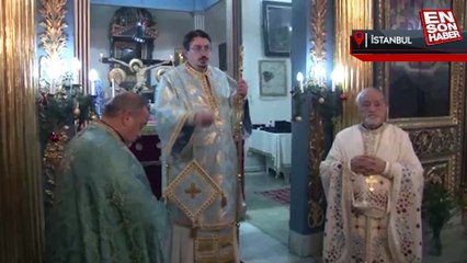 Üsküdar'da denizden haç çıkarma töreni yapıldı