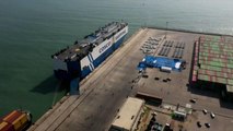 Çin'in Shenzhen Kentindeki Liman Ortadoğu'ya Otomobil İhracatına Başladı