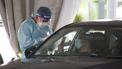 호주 '마스크 재착용' 권고...반응 상반 / YTN