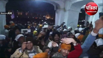 Video: नए साल पर स्वर्ण मंदिर पहुंचे लाखों श्रद्धालु, जयकारों से गूंज उठा अमृतसर