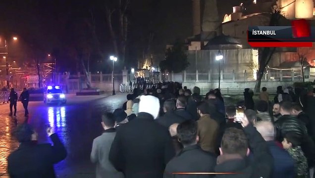 Ali Erbaş, Ayasofya'da yeni yılın ilk sabah namazını kıldırdı