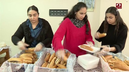 وجبات وفقرات ترفيهية..  أهالي حي المقطم يقدمون السعادة للبسطاء احتفالا بالعام الجديد