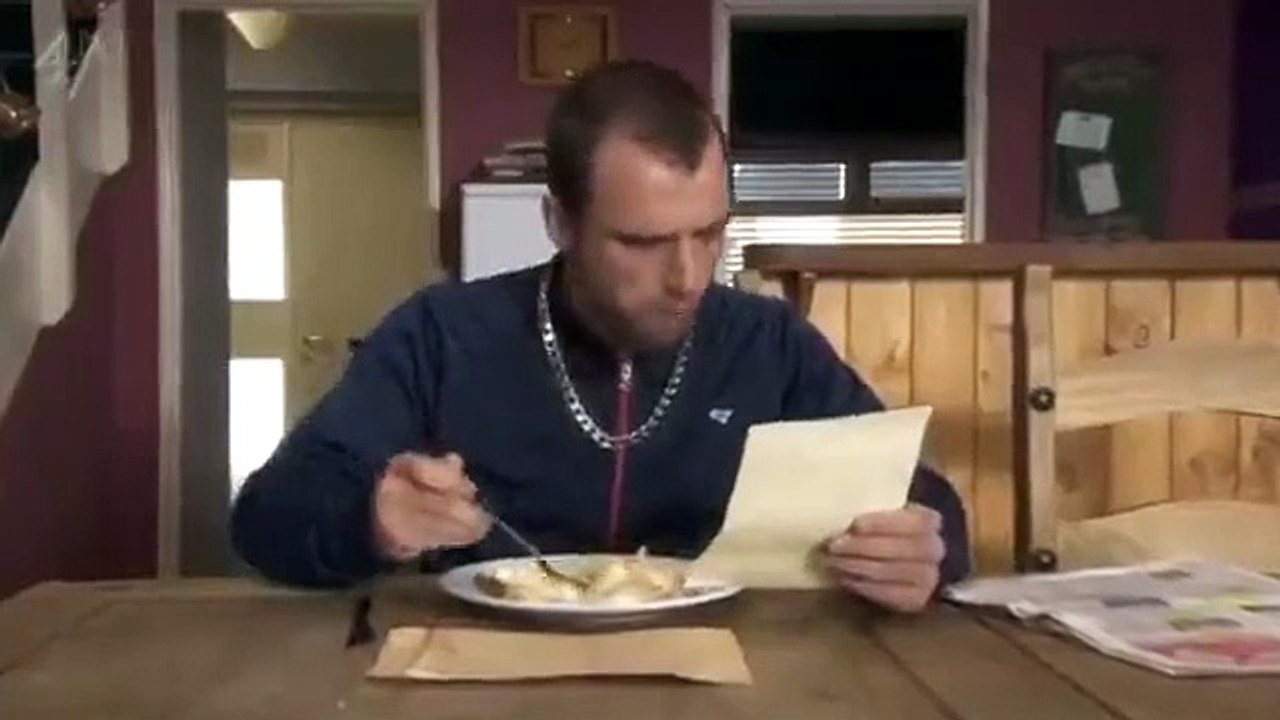 Shameless (UK) - Se8 - Ep03 - Where's Frank HD Watch