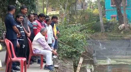 বছরের প্রথম দিন রাজনীতির কচকচানি ছেড়ে ফ্রেশ মুডে দিলীপ | Oneindia Bengali