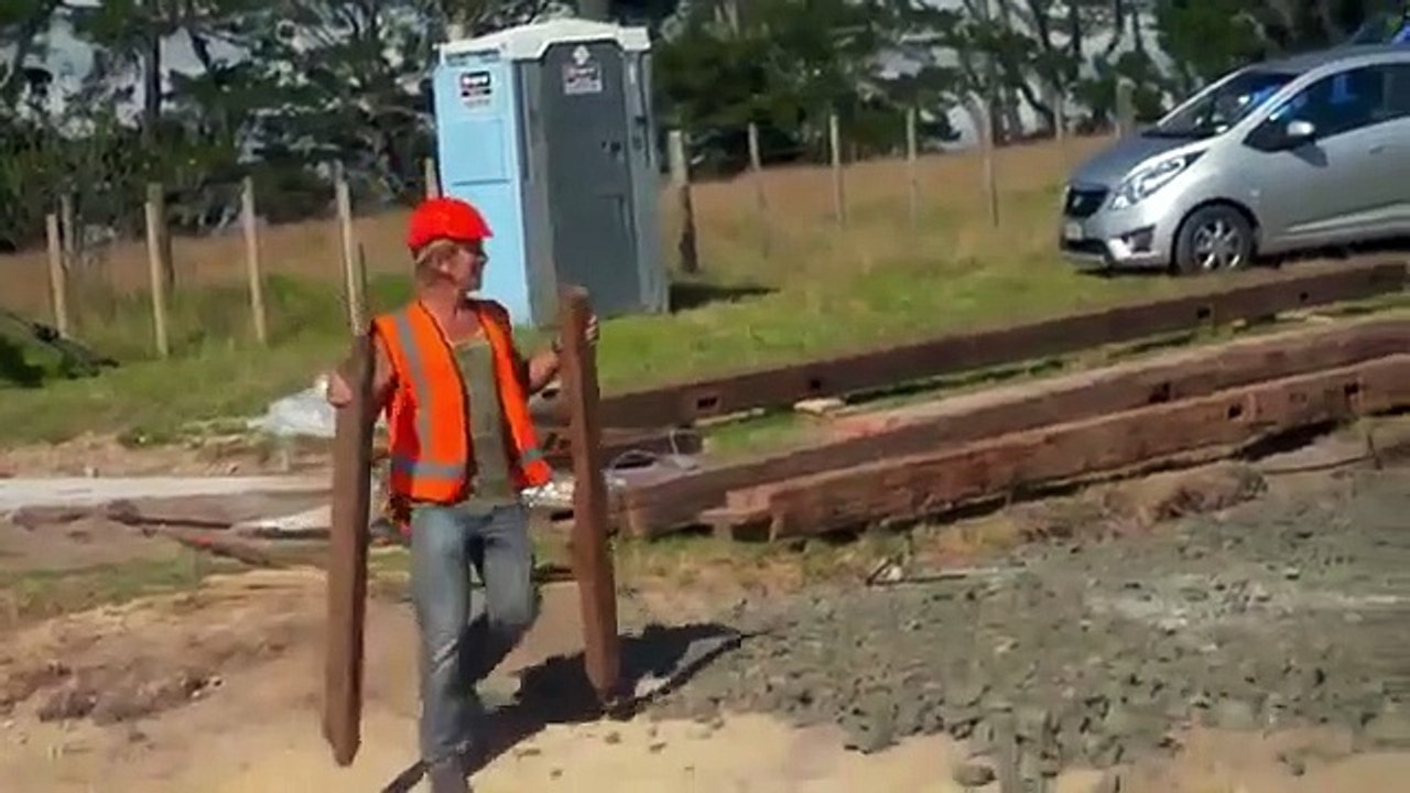 Grand Designs New Zealand - Se1 - Ep08 HD Watch