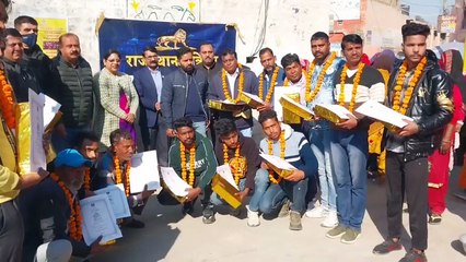 नियमित शहर साफ रखना चुनौतीपूर्ण कार्य, खरा उतरे हमारे सफाई सैनिक