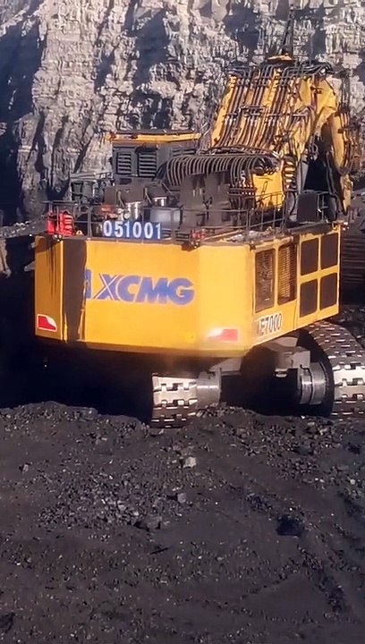 Monster Excavator Working