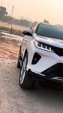 Modified Legender 4x4 Turning Back at Road #trendingshorts #fortuner #driving #4wd #legender