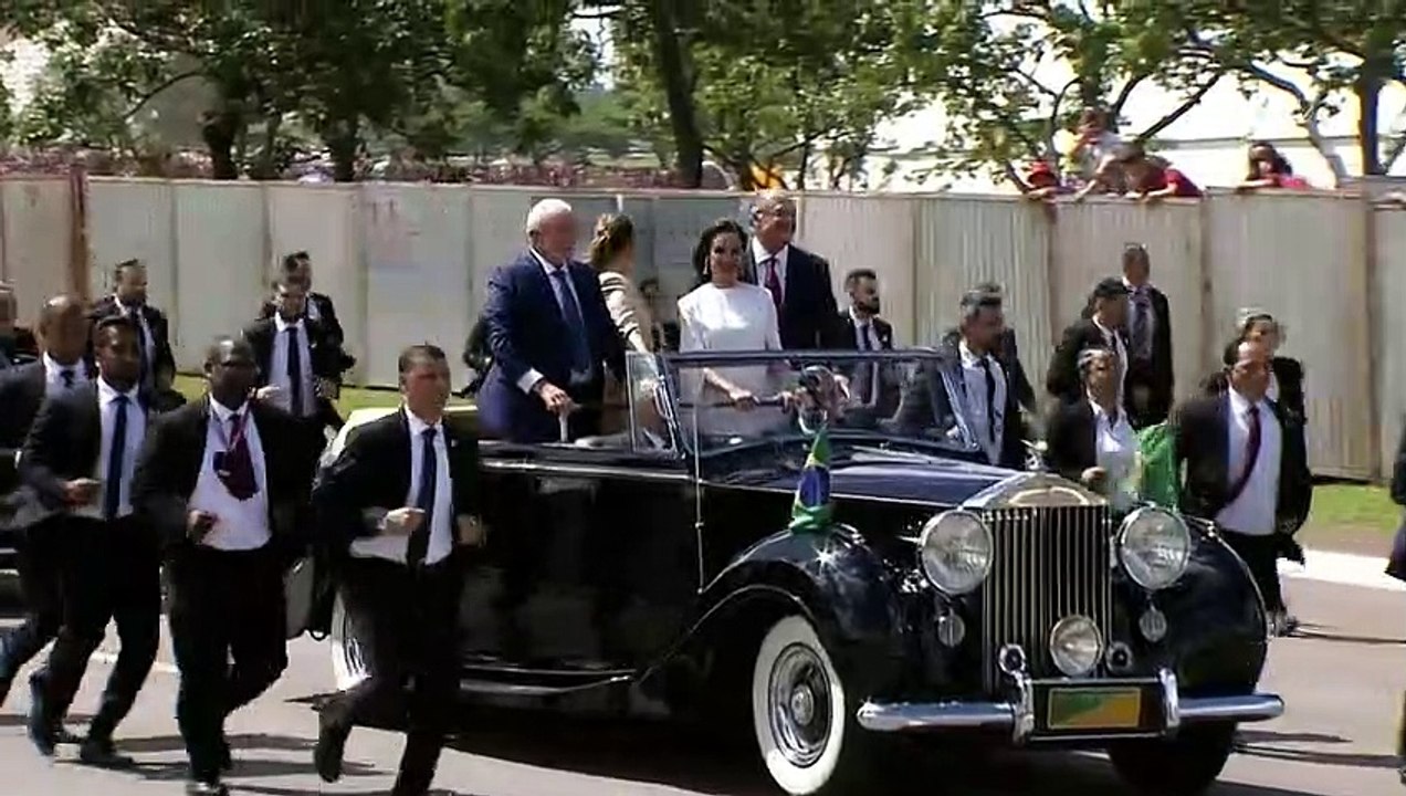 Desfile em carro aberto