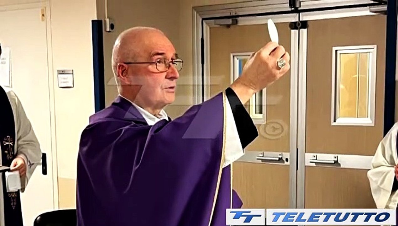 Video News - IN PREGHIERA PER BENEDETTO XVI