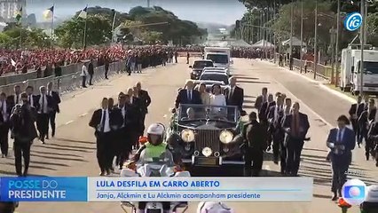 Bonner brinca com Renata LoPrete ao falar sobre flagra do tênis no Jornal da Globo