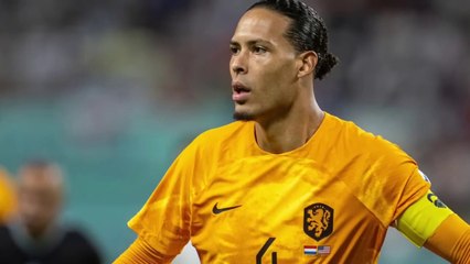 Kronologi Ketegangan Antara Virgil Van Dijk dengan Leandro Paredes