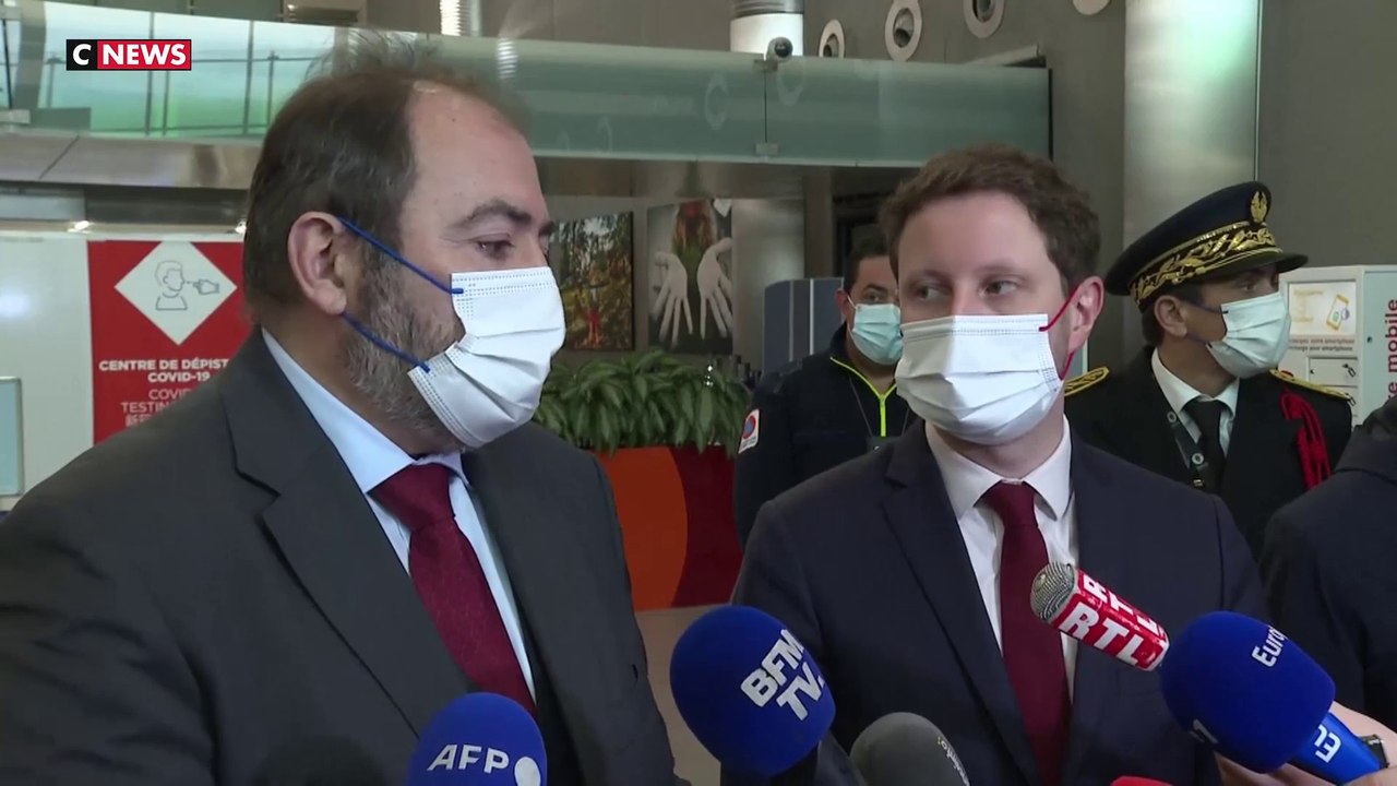 Covid-19 : le gouvernement à Roissy pour défendre les mesures de restriction sur les vols en provenance de Chine