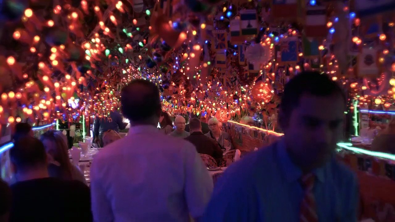 Ugly Delicious - Se2 - Ep02 HD Watch