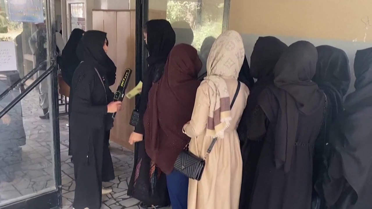 من خلال 16 قرارًا.. خطة ممنهجة لطالبان لإقصاء المرأة الأفغانية