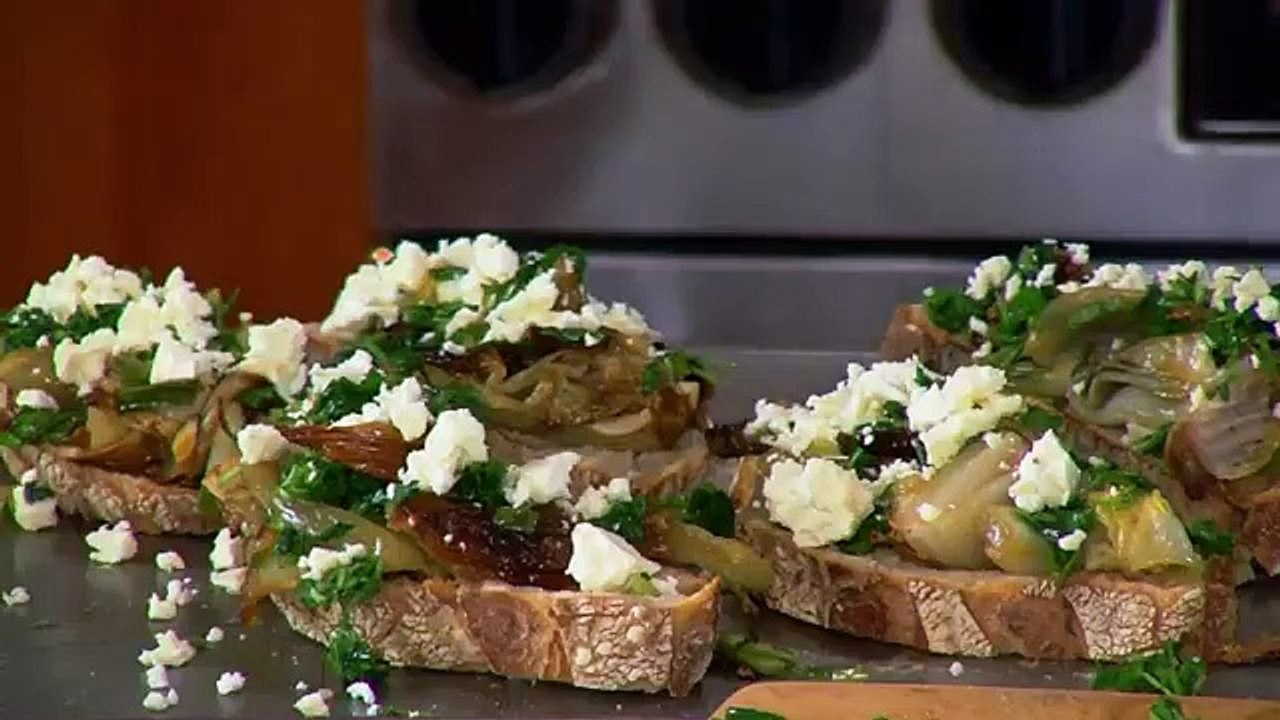 Amy schumer learns to cook - se1 - ep02 - lunch break and pasta night hd watch