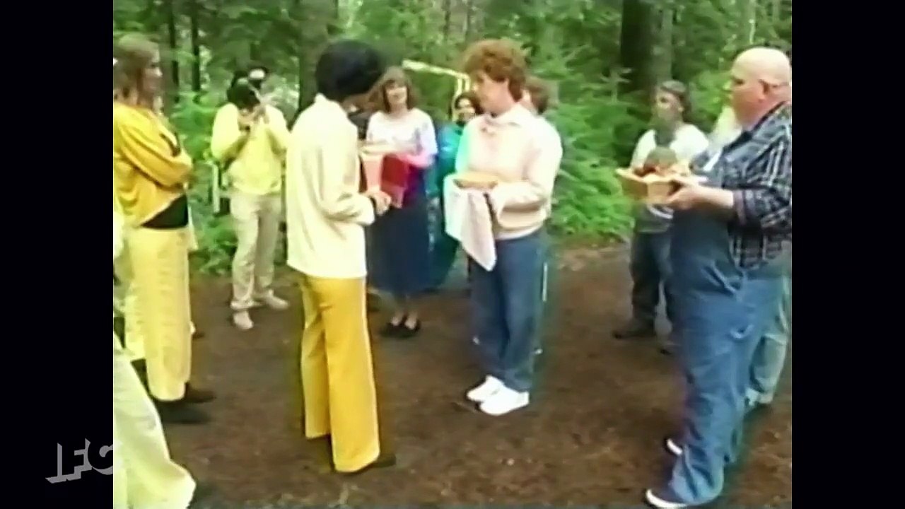 Documentary Now! - Se3 - Ep01 - Batshit Valley (1) HD Watch