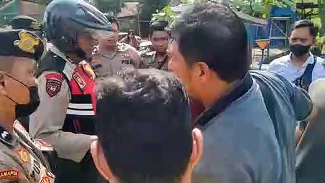 Halangi Pembongkaran Seorang Lelaki Diringkus Polisi, Bawa BBM dan Pemantik Api