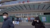 Clínicas de ciudades chinas anulan vacaciones ante ola de contagios de covid